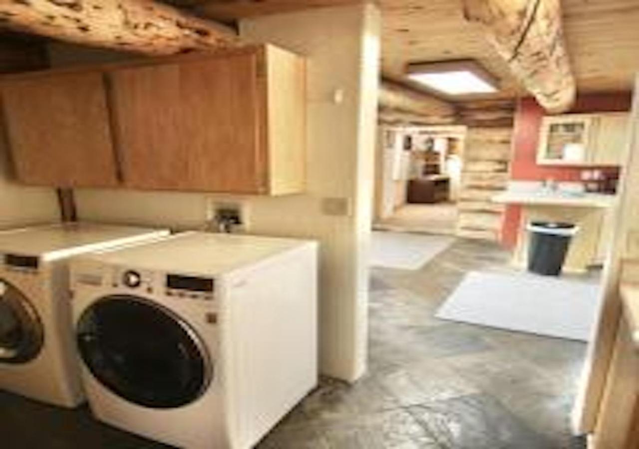 Log Haven In Blanding 빌라 외부 사진
